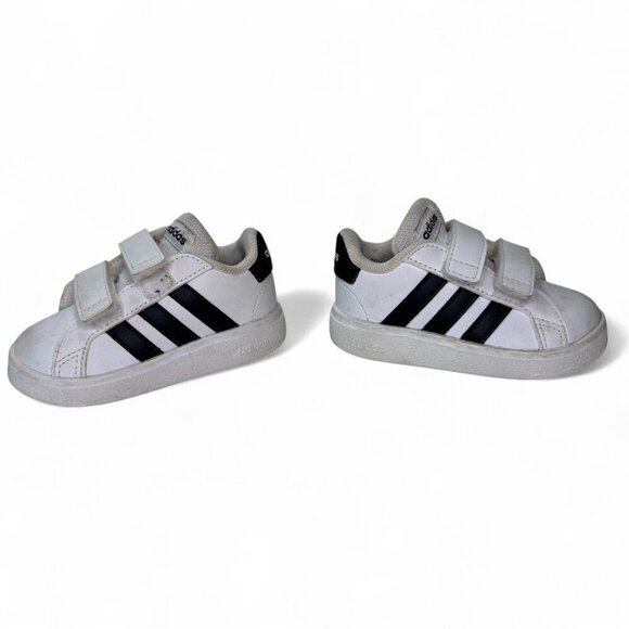 Addidas Toddler Grand Court 2.0 Adjustable Strap Sneakers Size 5 White w Black - Picture 1 of 11